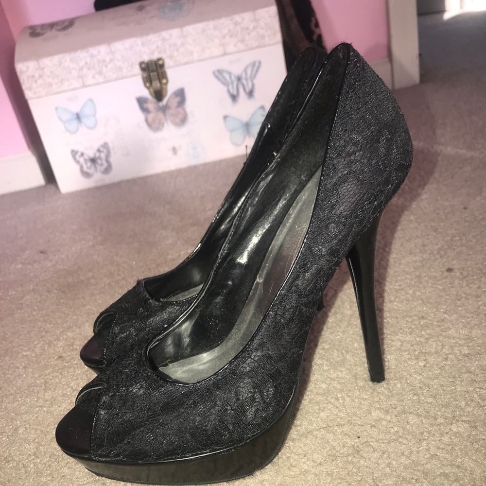 Black Lace Heels
